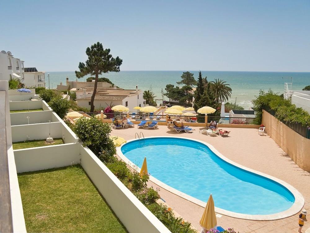 Apartamentos Do Parque Albufeira Bagian luar foto