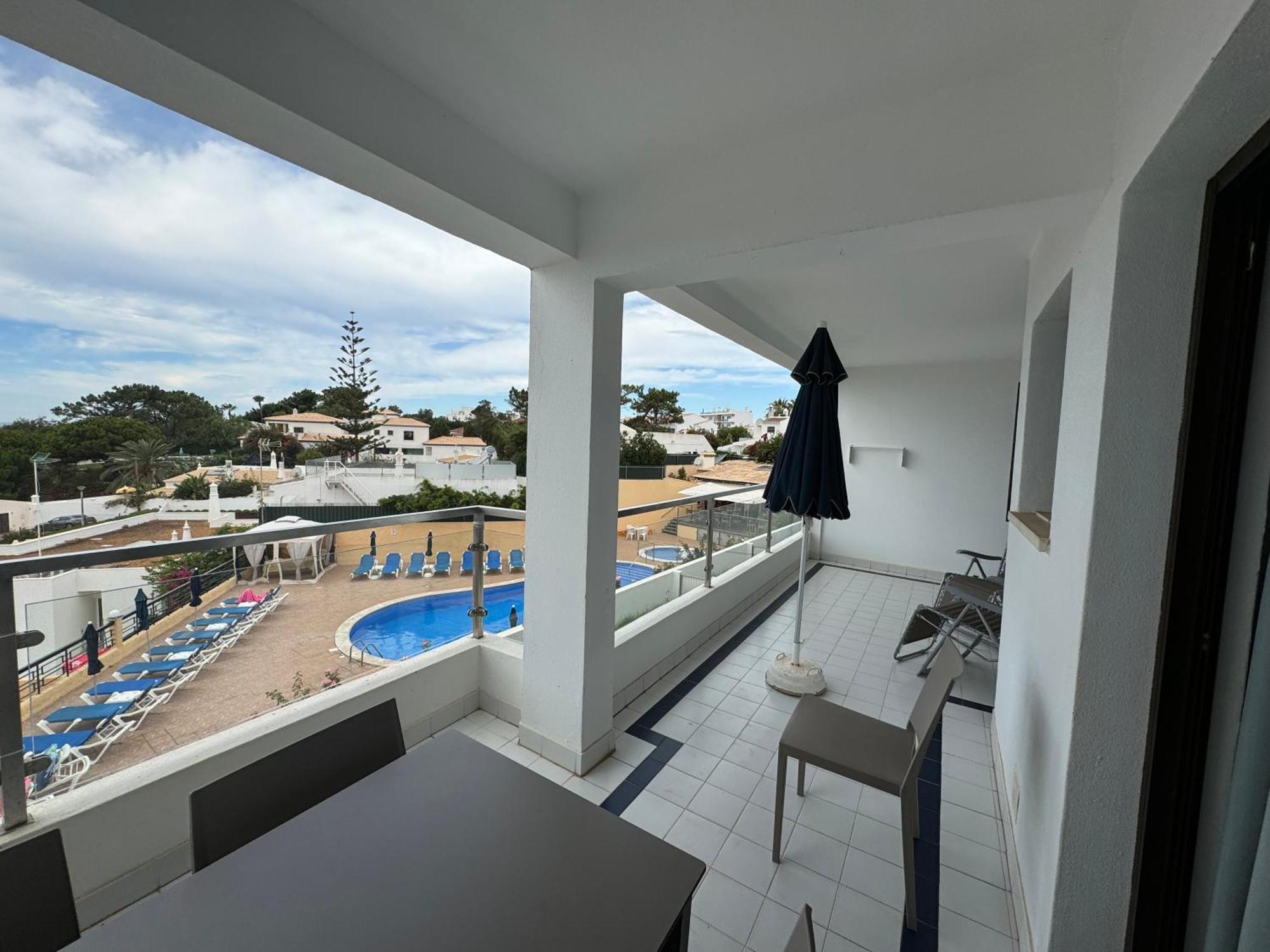 Apartamentos Do Parque Albufeira Bagian luar foto
