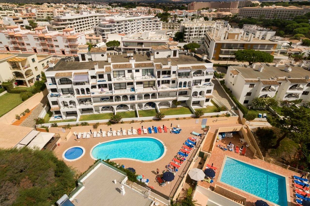 Apartamentos Do Parque Albufeira Bagian luar foto